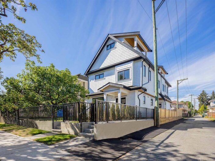 Cedar Cottage Duplex